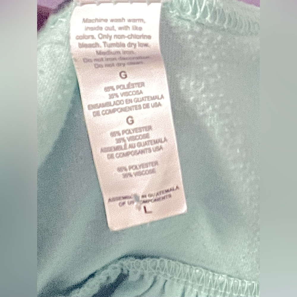 Hooters Razorback Tank Top - Picture 7 of 7